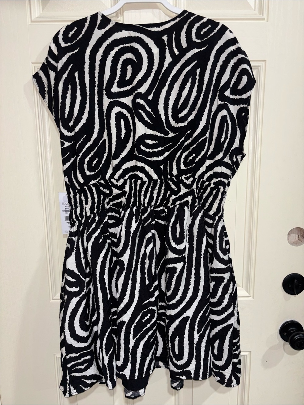 Black & White Swirl V-Neck Drawstring Dress - Picture 2 of 9